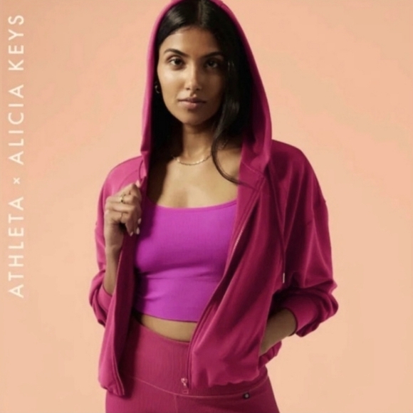 Athleta Tops - ATHLETA x ALICIA KEYS Seasoft Cropped Hoodie in Raspberry Fuchsia 3X